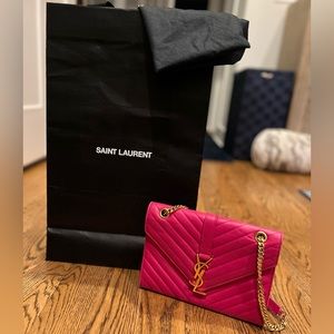 Vintage 2015 Envelope Medium YSL Shoulder Bag in pink (with bag, tags & receipt)
